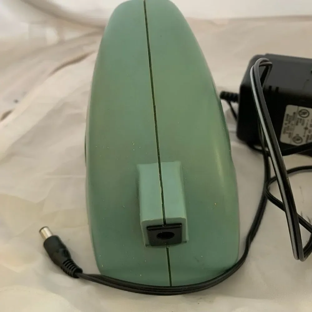 Boston Mighty Mite Electric Pencil Sharpener-Tested